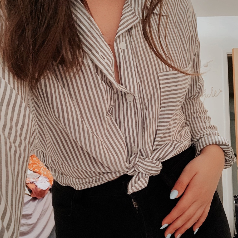 STRIPED BUTTON UP NEVER WORN